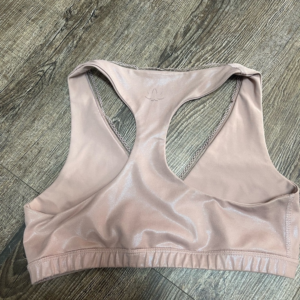 Beyond yoga bundle - Picture 3 of 15